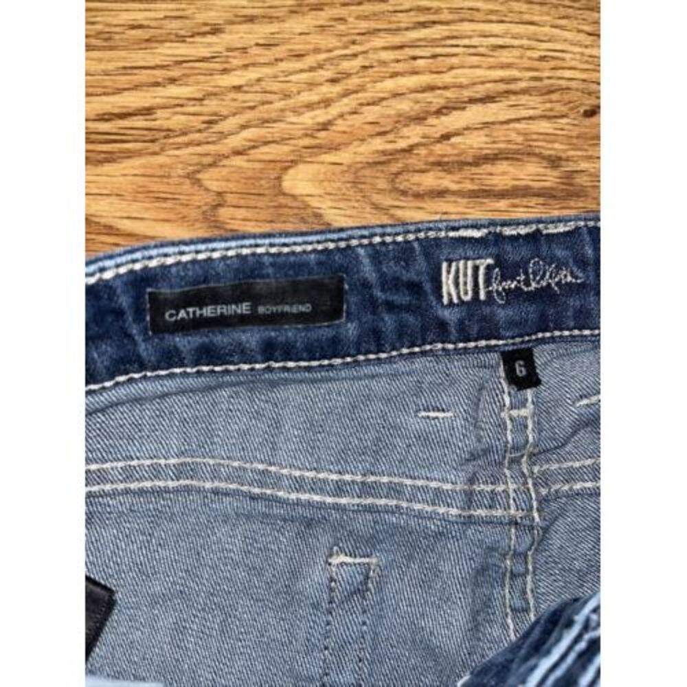 Kut From The Kloth Distressed Bohemian Catherine Boyfriend Jeans Size 6 - Picture 2 of 10